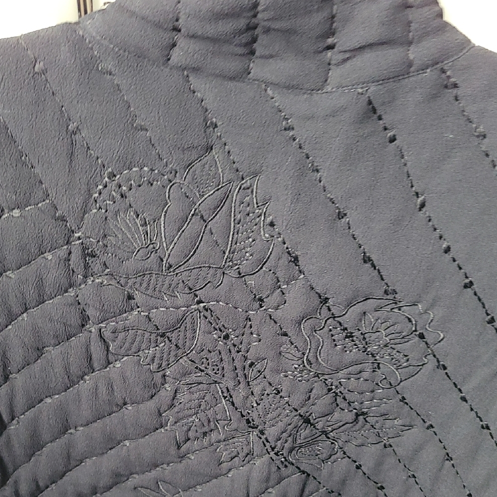 Chico's Design Artsy, Embroidered Black Vest 3=16/XL. - Picture 9 of 14